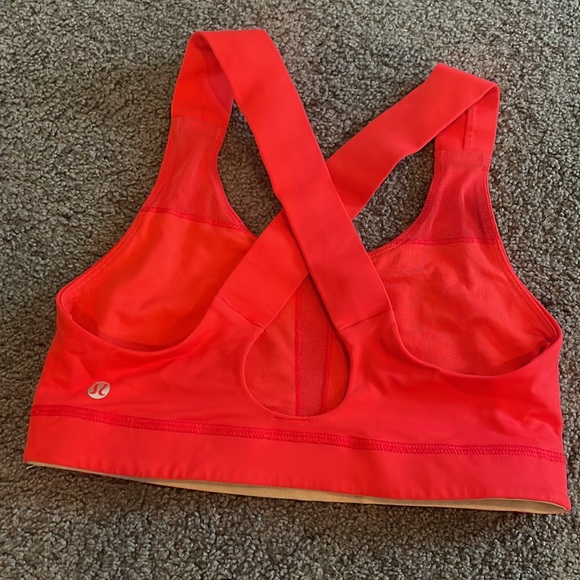 COPY - Lululemon Athletica all sport bra size 6 red - Picture 2 of 3